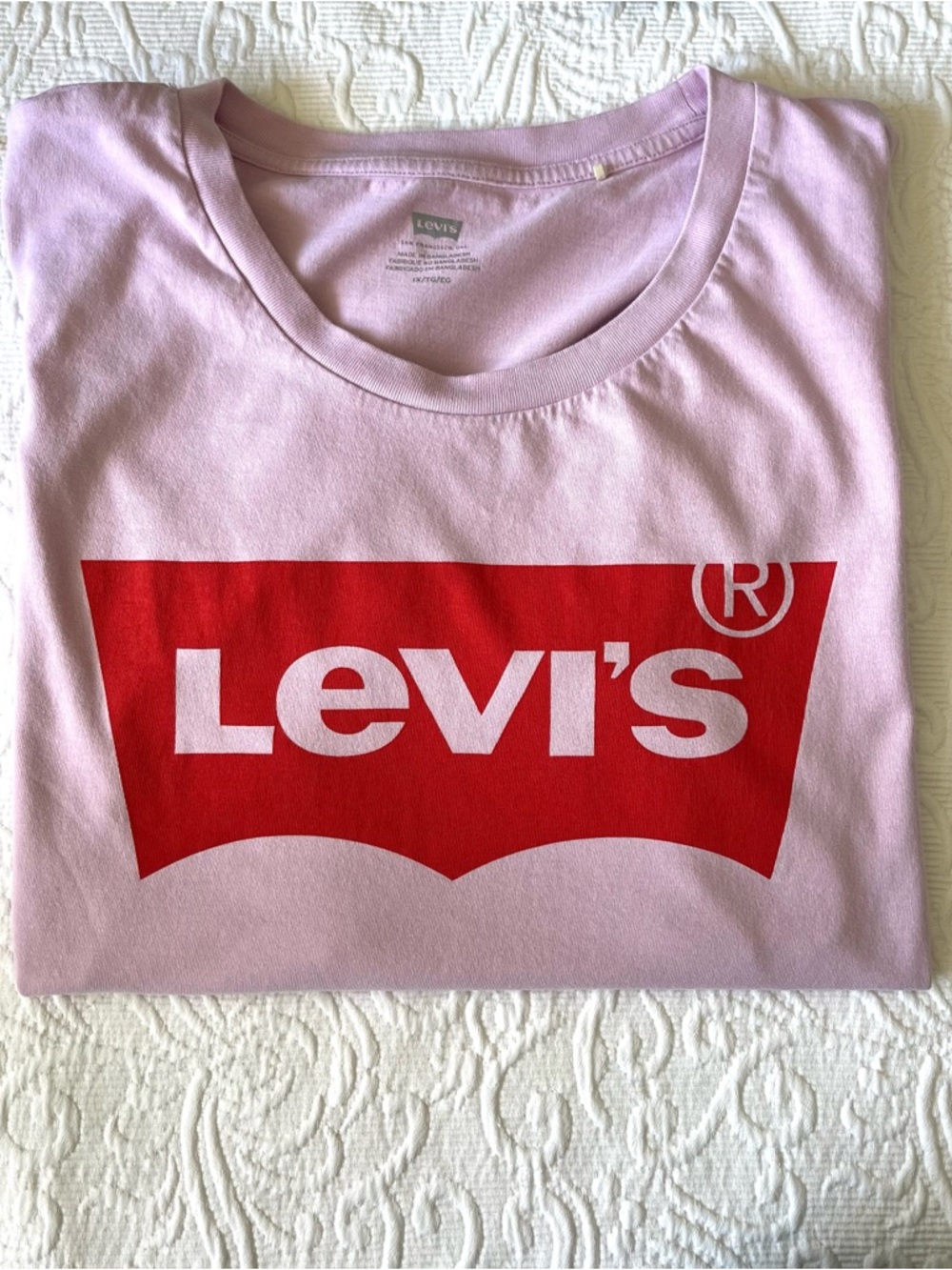 Levi's T-shirt Pink with Red Logo Women’s 1X